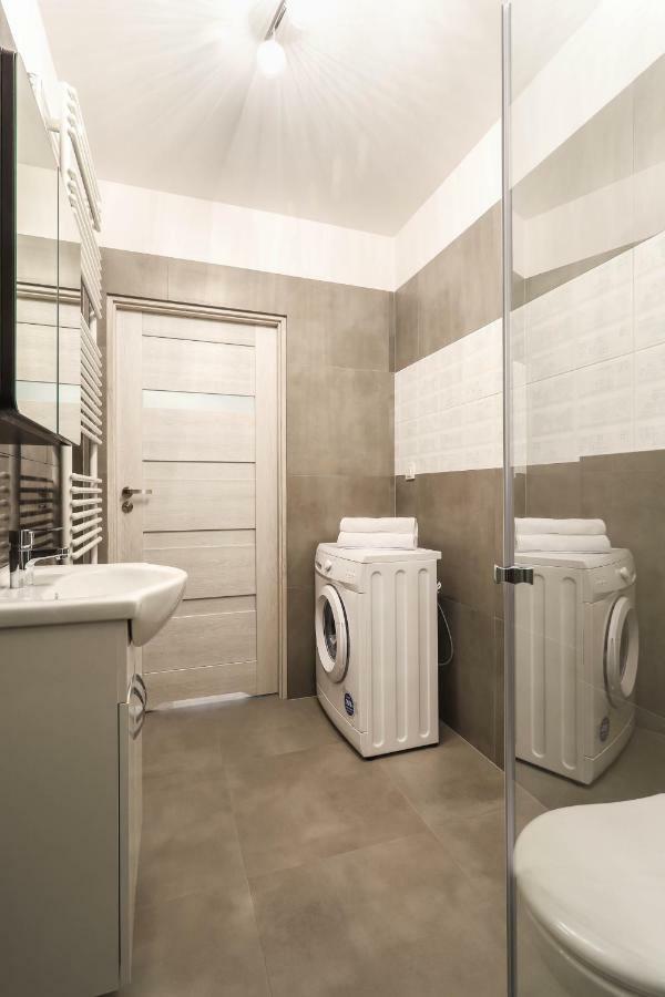Darna Apartamenty Avena 4 Poznan Bagian luar foto